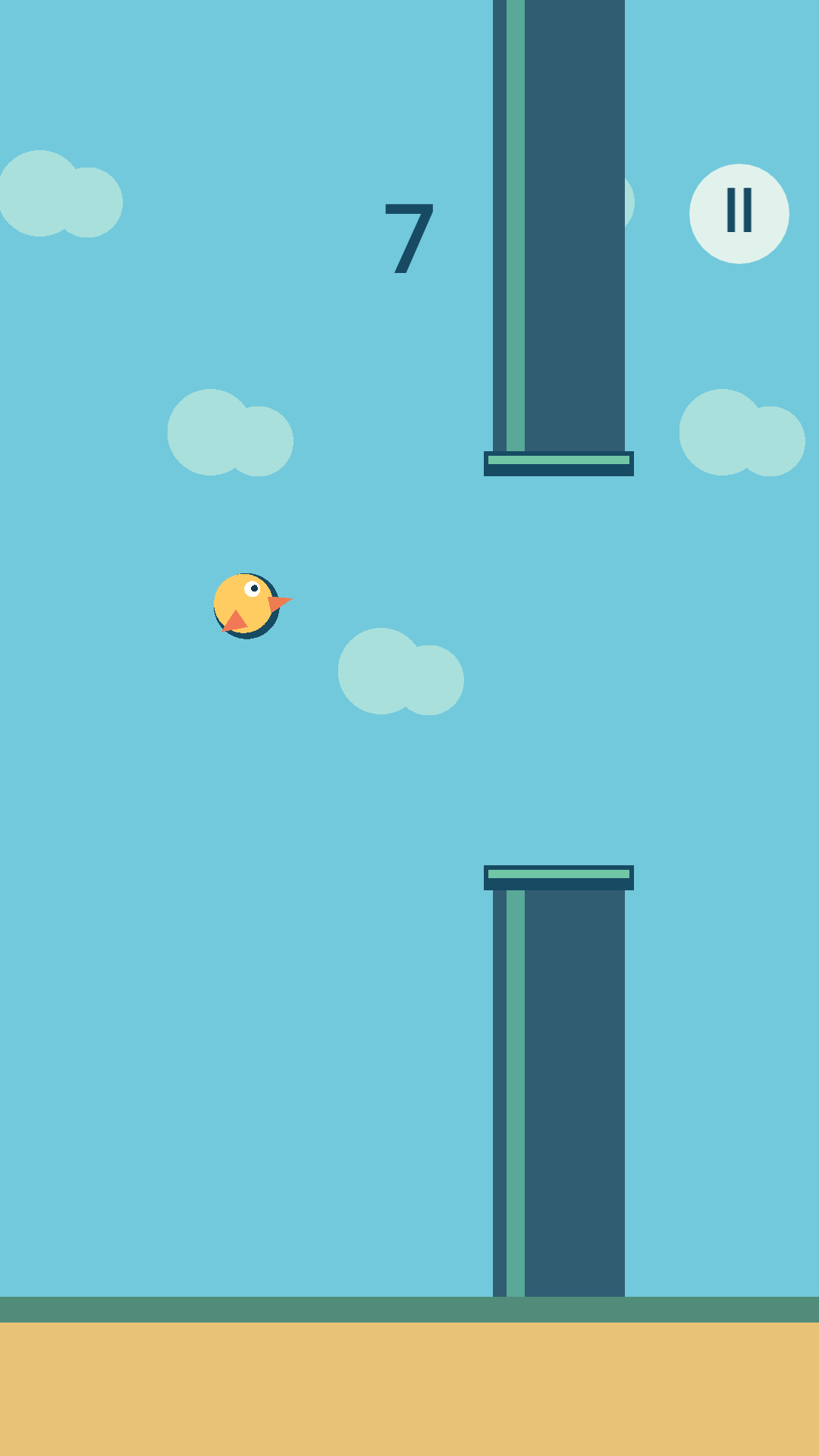 Flying Bird gameplay with the bird flying between obstacles
